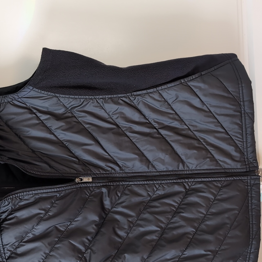 Columbia women's large quilted vest - Picture 3 of 4